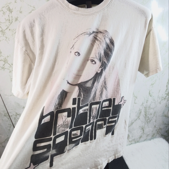 American Eagle Outfitters Britney Spears Tee - Picture 7 of 11